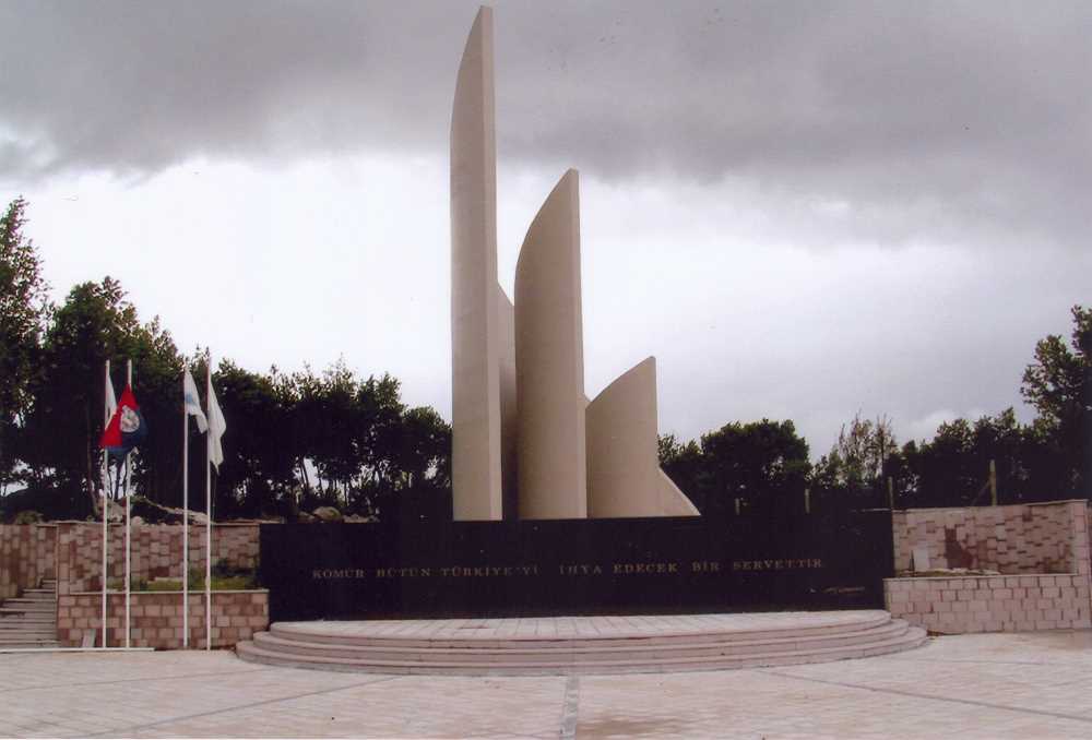 <div class='animated zoomInLeft'><a href='' ><h1></h1></div><br/><div class='animated zoomInLeft'><span> <strong class='animated tada'></strong ></span></div></a>